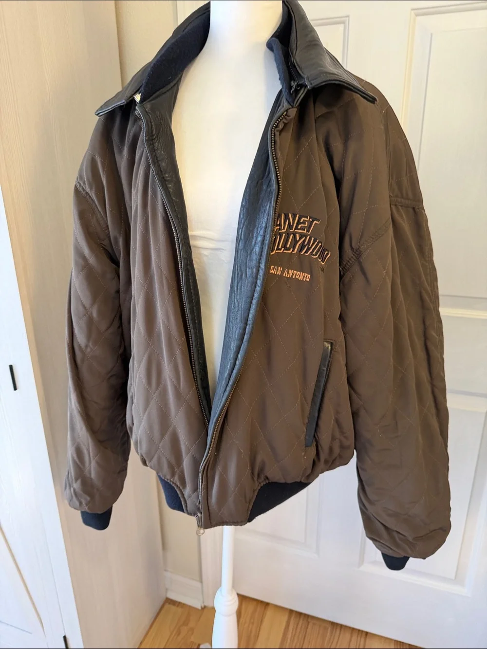 Planet Hollywood Embroidered Reversible Leather Jacket Orange & Green Logo SzXL